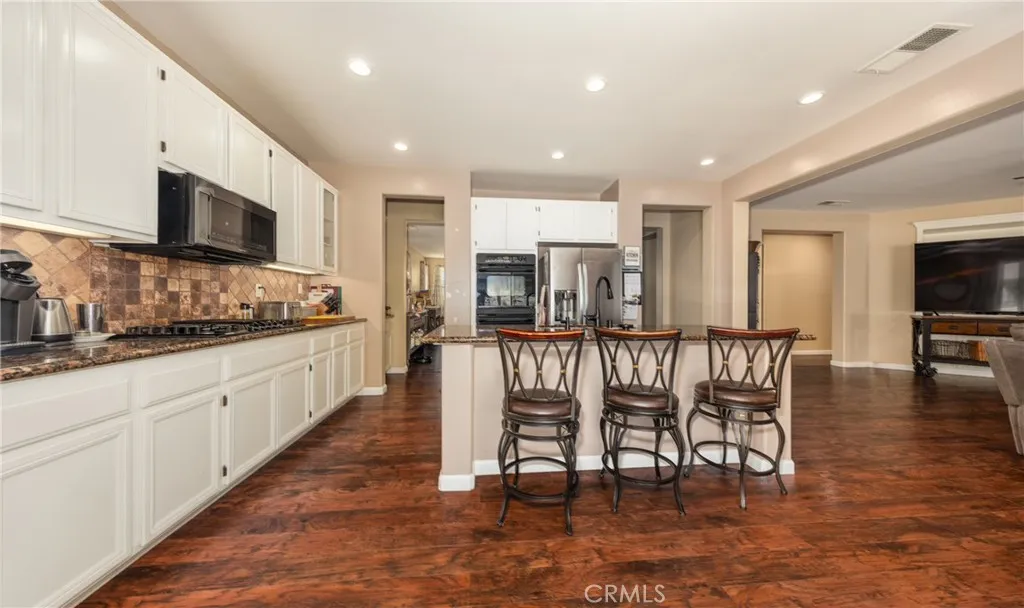 28696 Belmont Parkway, Moreno Valley, California 92555 home-pic-7